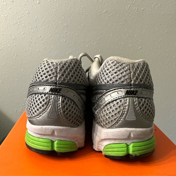 Nike Men’s Air Zoom Elite - Picture 2 of 6